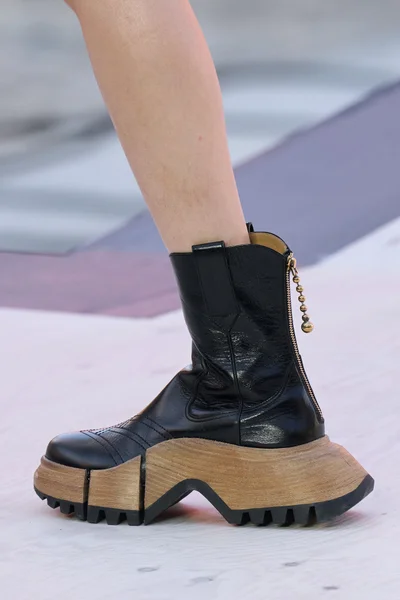 Look 84